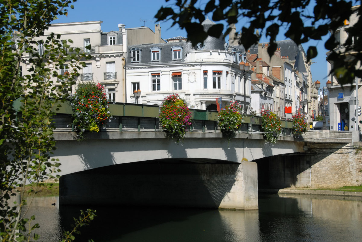 "Melun : Une Valeur Sûre de l'Immobilier en 2025"